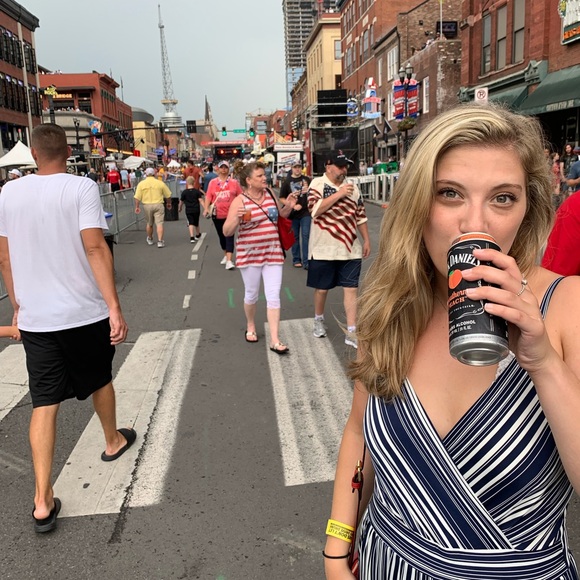 Meet your Posher, Sophia - Picture 4 of 5